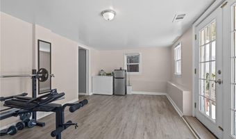33 Belmont Ave, East Providence, RI 02914