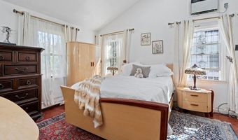 118 Grant Ave, Albertson, NY 11507