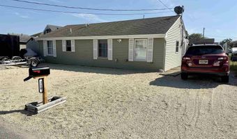 210 Fernwood Dr, Bayville, NJ 08721