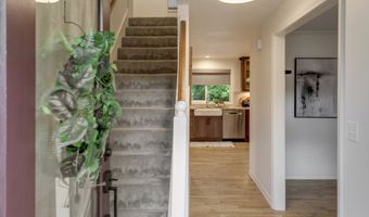7230 SW SORRENTO Rd, Beaverton, OR 97008