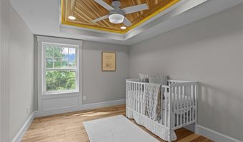 5 Lillis Ave, Barrington, RI 02806