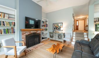 135 Amherst St 30, Amherst, NH 03031