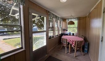 10 Palm St, Baileyville, ME 04694