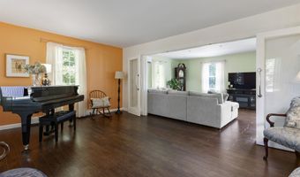 15 Kelso Dr, Bow, NH 03304
