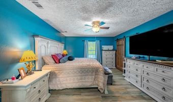 2089 Pike Pond Rd, Alford, FL 32420