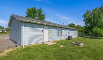 103 Adams Ct, Ashley, IN 46705