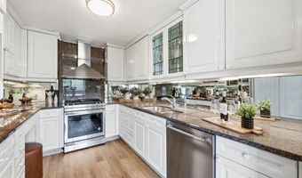 1225 MARTHA CUSTIS Dr 717, Alexandria, VA 22302