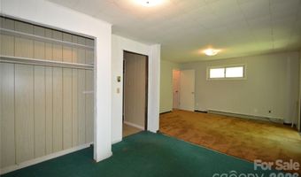 184 Laurel Rd, Arden, NC 28704