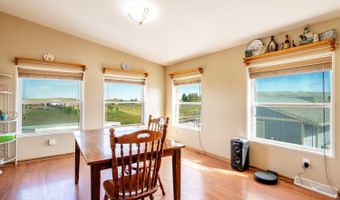 40 Upper Prairie Dog Rd, Banner, WY 82832
