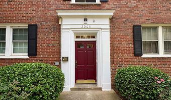 2008 38TH St SE 302, Washington, DC 20020
