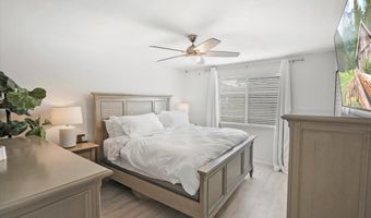 567 AQUATIC Dr, Atlantic Beach, FL 32233