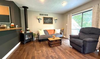 918 N Harv Wright Rd, Bloomfield, IN 47424