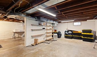 935 Elm, Adrian, MI 49221