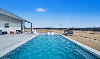 2011 County Road 1590, Alvord, TX 76225