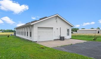 22617 155th St, Basehor, KS 66007