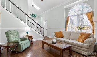 145 Fox Glen Dr, Arden, NC 28704