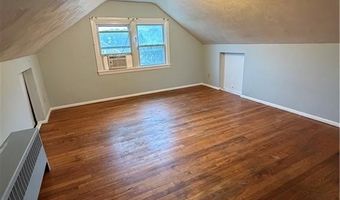 42 Greenway Dr, Bristol, RI 02809