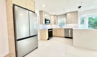 17821 POND Rd, Ashton, MD 20861