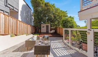 233 Wixon Ave, Aptos, CA 95003
