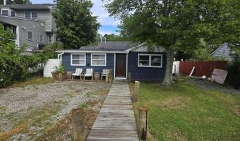 315 Vanderwell Ave, Bayville, NJ 08721