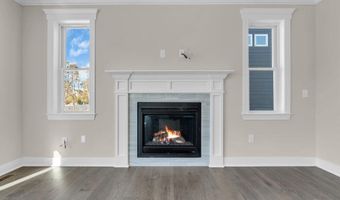 1 Potters Ct, Bayville, NJ 08721