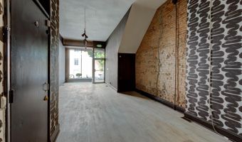 827 N HOWARD St, Baltimore, MD 21201