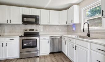 37 College St, Alexandria, OH 43001