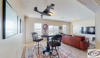 495 Shore Dr, Big Sandy, TN 38221