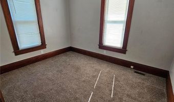 1136 Kearney St, Atchison, KS 66002