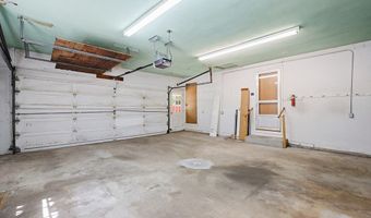 21 Daggett Rd, Attleboro, MA 02703