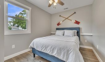 41 Dewey St, Arnolds Park, IA 51331