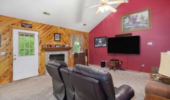 21445 Lawrence 2074, Ash Grove, MO 65604