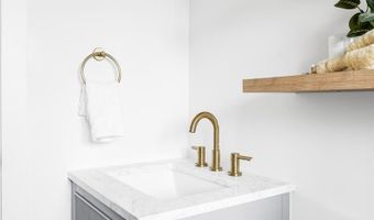 6563 Iris St, Arvada, CO 80004