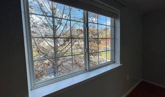 4061 S FOUR MILE RUN Dr 301, Arlington, VA 22204