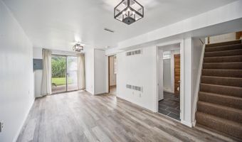 130 E Mckinley Ave, Des Moines, IA 50315