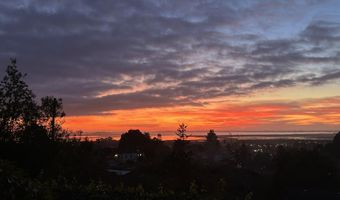 1184 Bayview St, Arcata, CA 95521