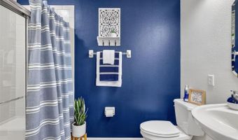 145 SILVER FALLS Dr, Apollo Beach, FL 33572