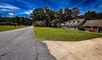 507 Meadowlane Dr, Aberdeen, MS 39730