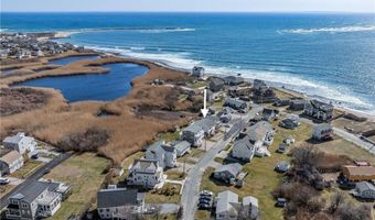 16 Elm Ave, Narragansett, RI 02882