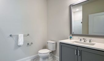 25 Brentwood Cir 25, Danbury, CT 06810