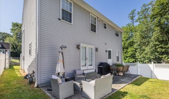 70 Albemarle St, Bridgeport, CT 06606