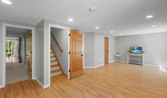 741 Morrison Ave S, Annandale, MN 55302