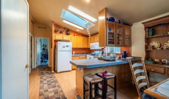 498 KLAMATH Ave SE, Bandon, OR 97411