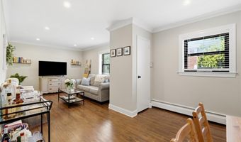 123 Park Ave B3, Amityville, NY 11701