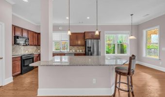 519 Huntington Dr, Ball Ground, GA 30107