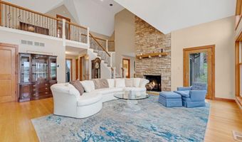 575 Lane 100 Pine Canyon Lk, Angola, IN 46703