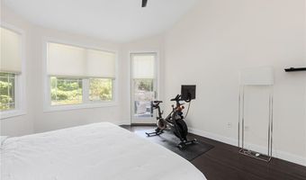919 Ten Rod Rd, Exeter, RI 02822