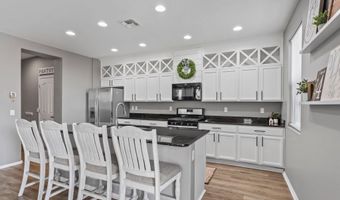 945 W Calle Sauce Blanco, Sahuarita, AZ 85629
