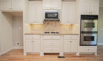 4012 Erin Dr, Alpharetta, GA 30022