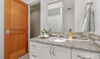 4808 N Fieldcrest Pl, Boise, ID 83704